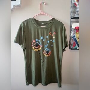 Amazon Olive Green Short Sleeve Tee with Multicolored Paw-Print Dandelions